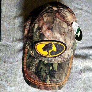MOSSY OAK HAT